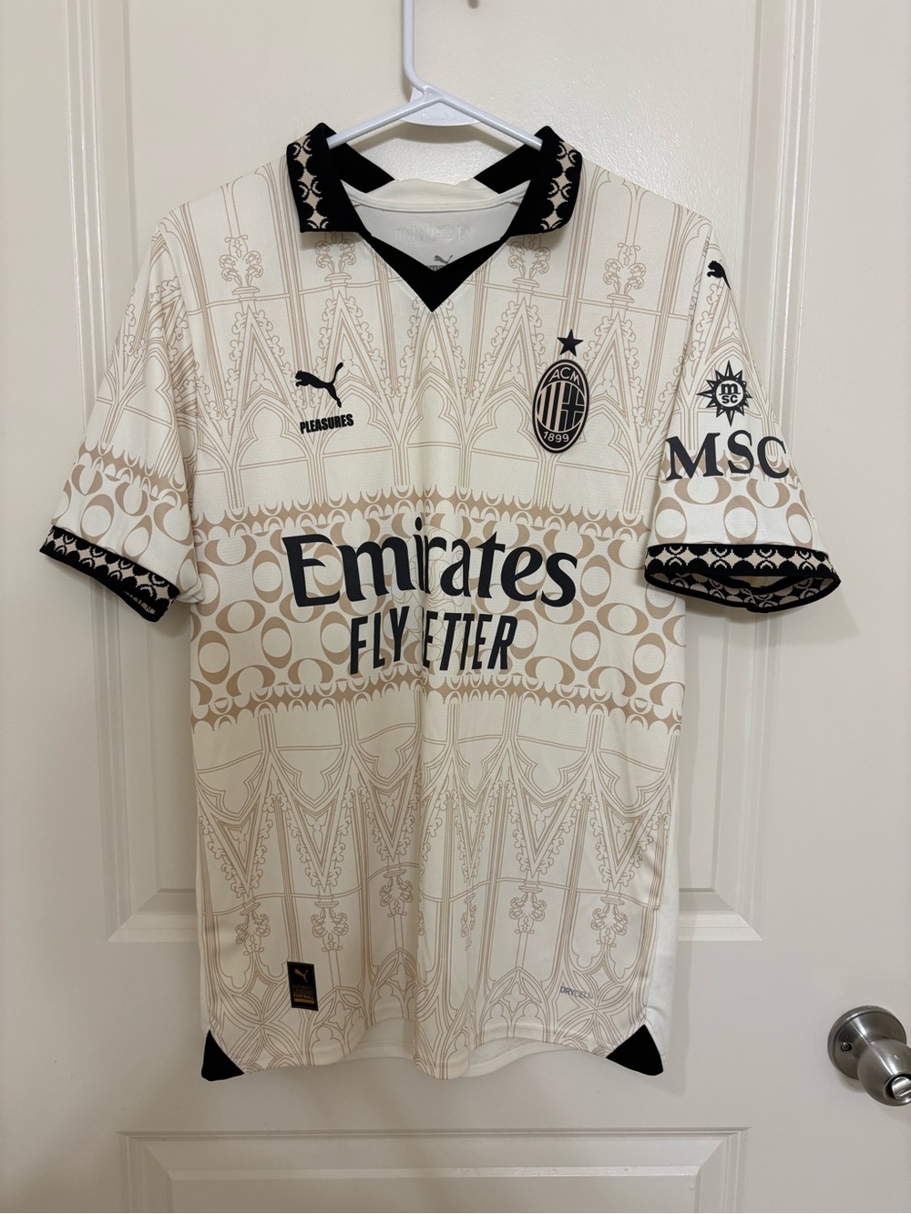 Puma AC Milan Pleasures 2023/24 Fourth Soccer Jersey Size M 776064-02